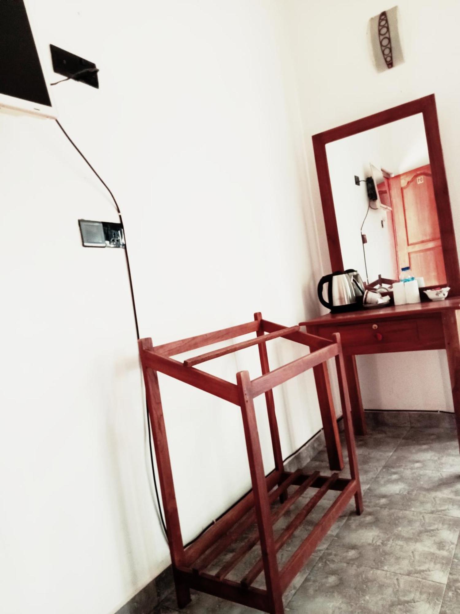 Negombo Royal Villa By Hotel Oviniru 外观 照片