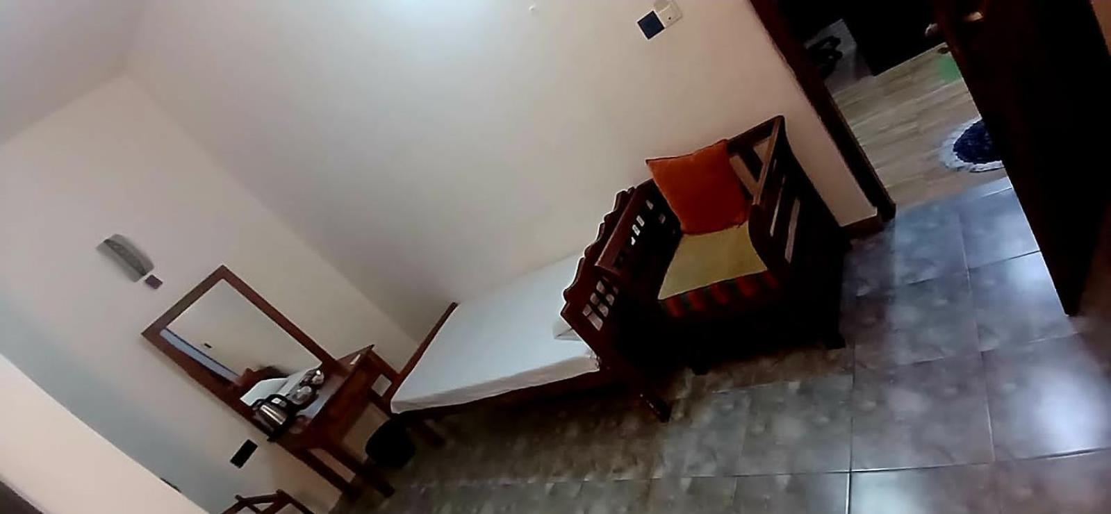 Negombo Royal Villa By Hotel Oviniru 外观 照片
